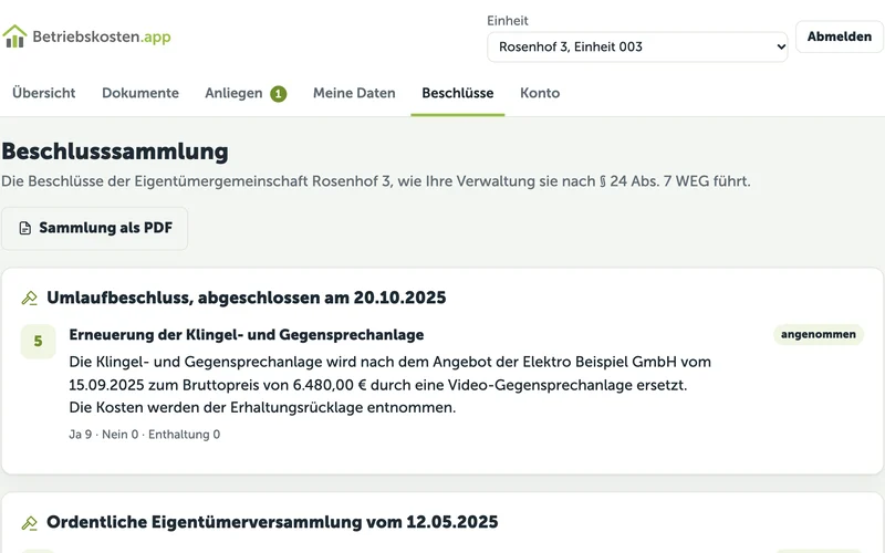 Beschlusssammlung im Eigentümerportal, nach Versammlung und Umlaufbeschluss gruppiert, mit Download der Sammlung als PDF.